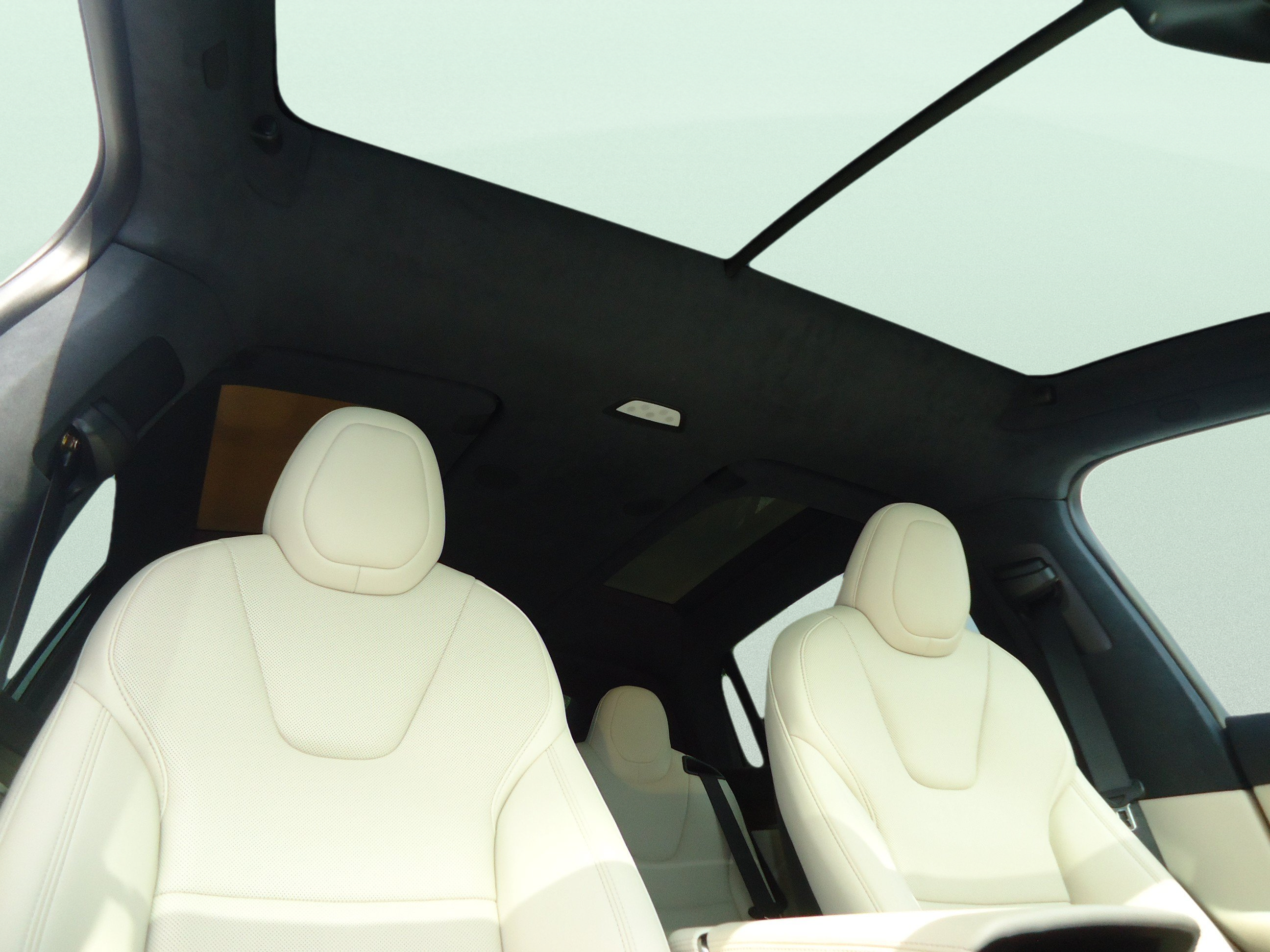 Used 2023 Tesla Model X AWD/4WD image 25