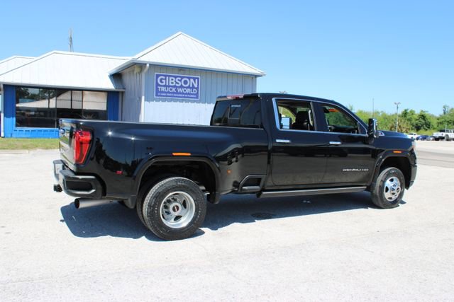 Used 2023 GMC Sierra 3500 Denali w/ Denali Ultimate Package AWD/4WD image 14