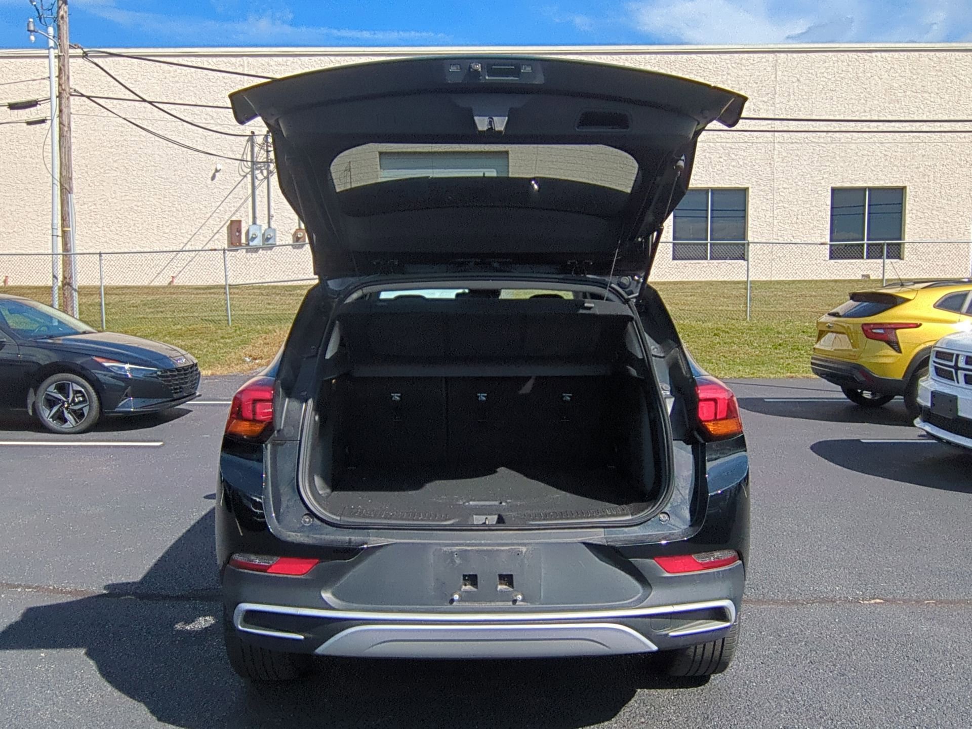 Certified 2023 Buick Encore GX Preferred w/ Cold Weather Comfort Package image 26