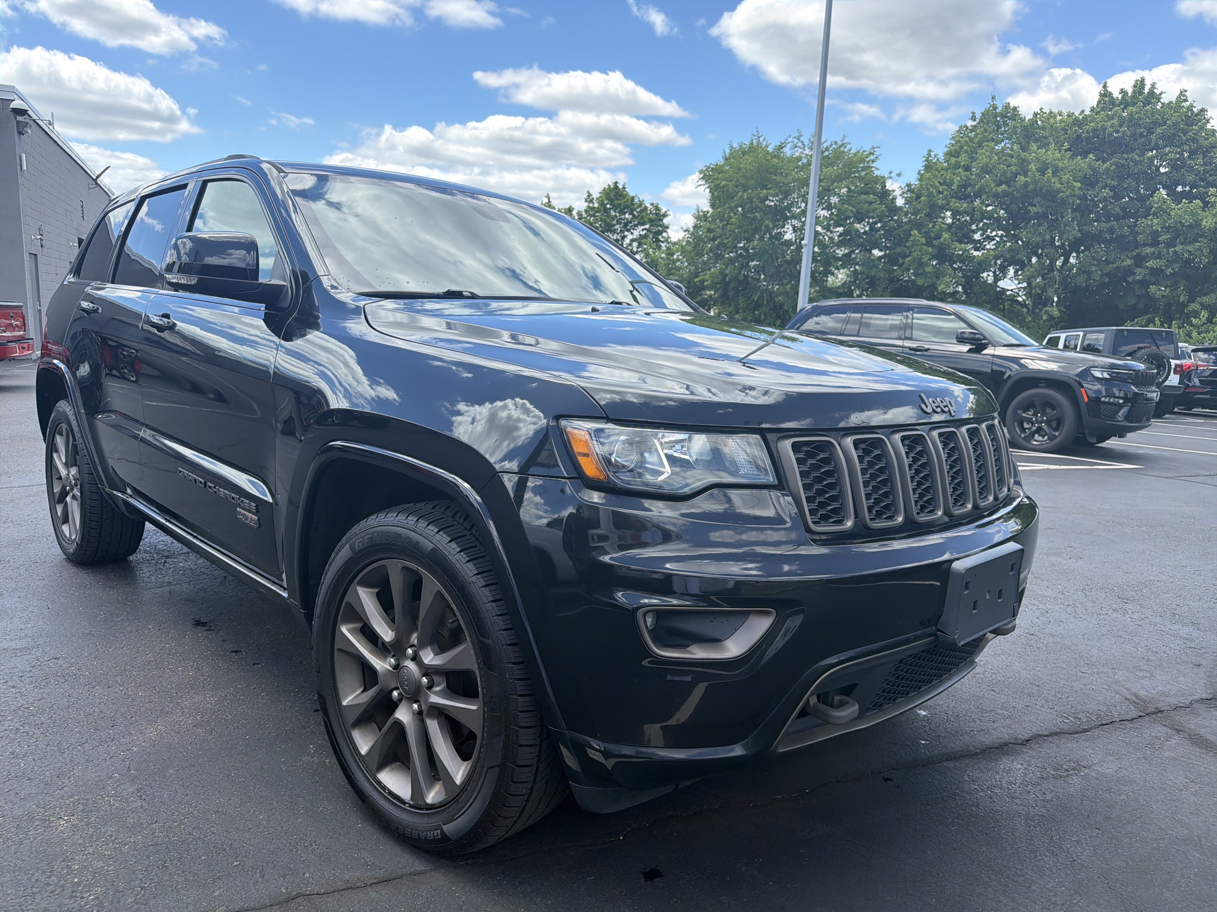 Used 2016 Jeep Grand Cherokee Limited 75th Anniversary AWD/4WD image 1