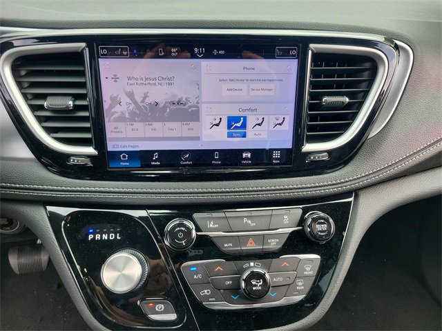 New 2023 Chrysler Pacifica Touring-L w/ S Appearance Package image 26