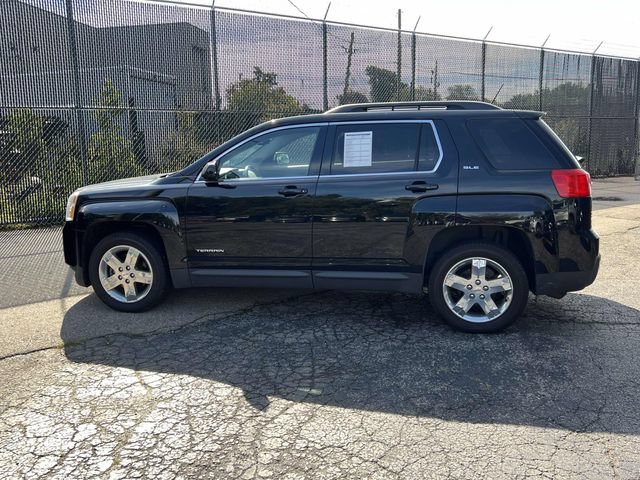 Used 2013 GMC Terrain SLE w/ Chrome and Technology Package FWD image 2