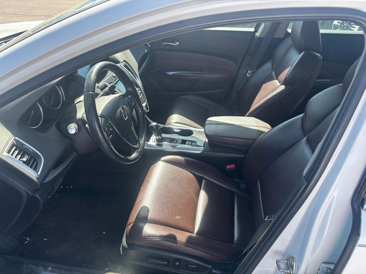Used 2015 Acura TLX FWD image 4