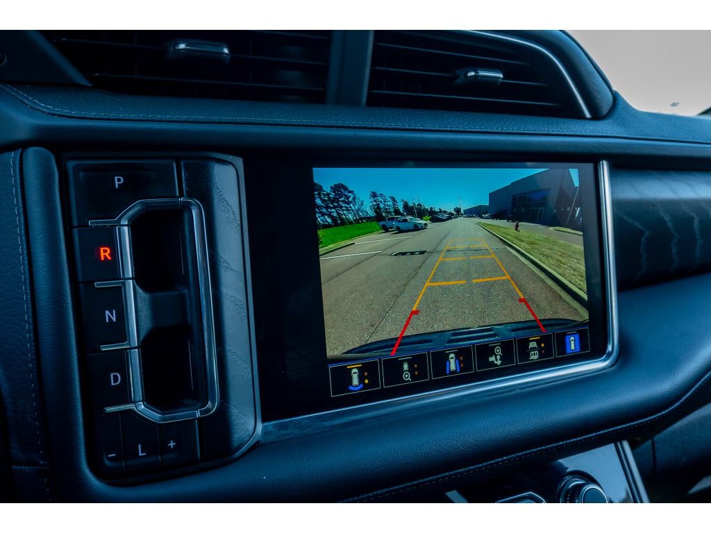 Used 2024 GMC Yukon XL Denali AWD/4WD image 24