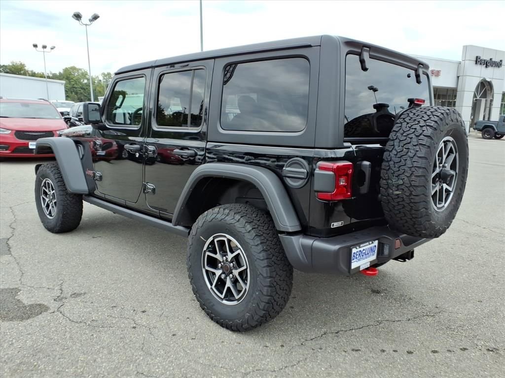 New 2025 Jeep Wrangler Unlimited Rubicon w/ Convenience Group image 5