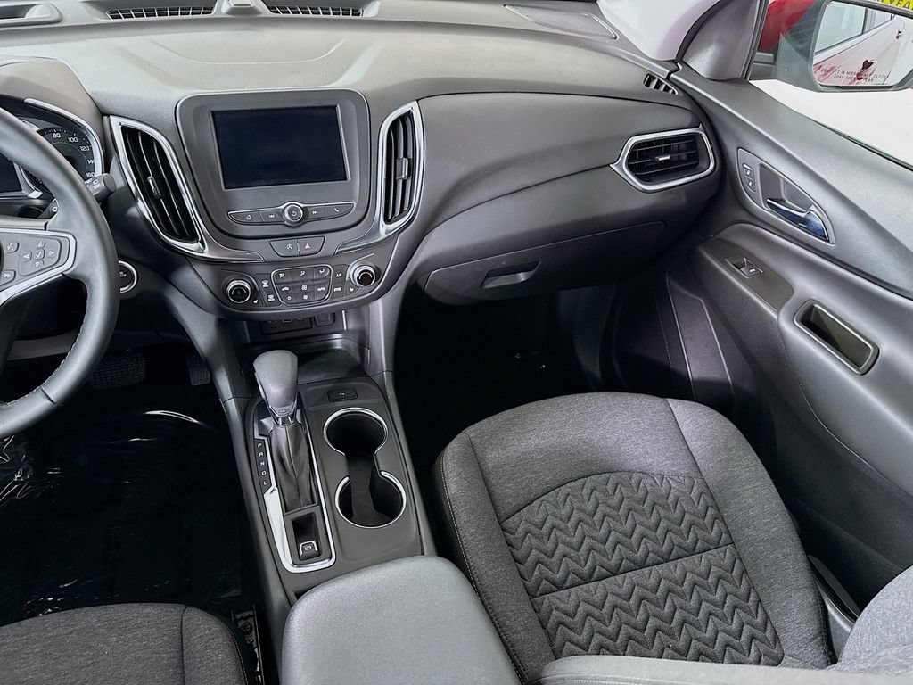 Used 2024 Chevrolet Equinox LT FWD image 25
