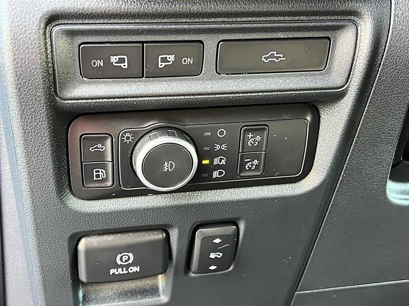 Used 2021 Ford F150 Platinum w/ Equipment Group 701A High AWD/4WD image 36