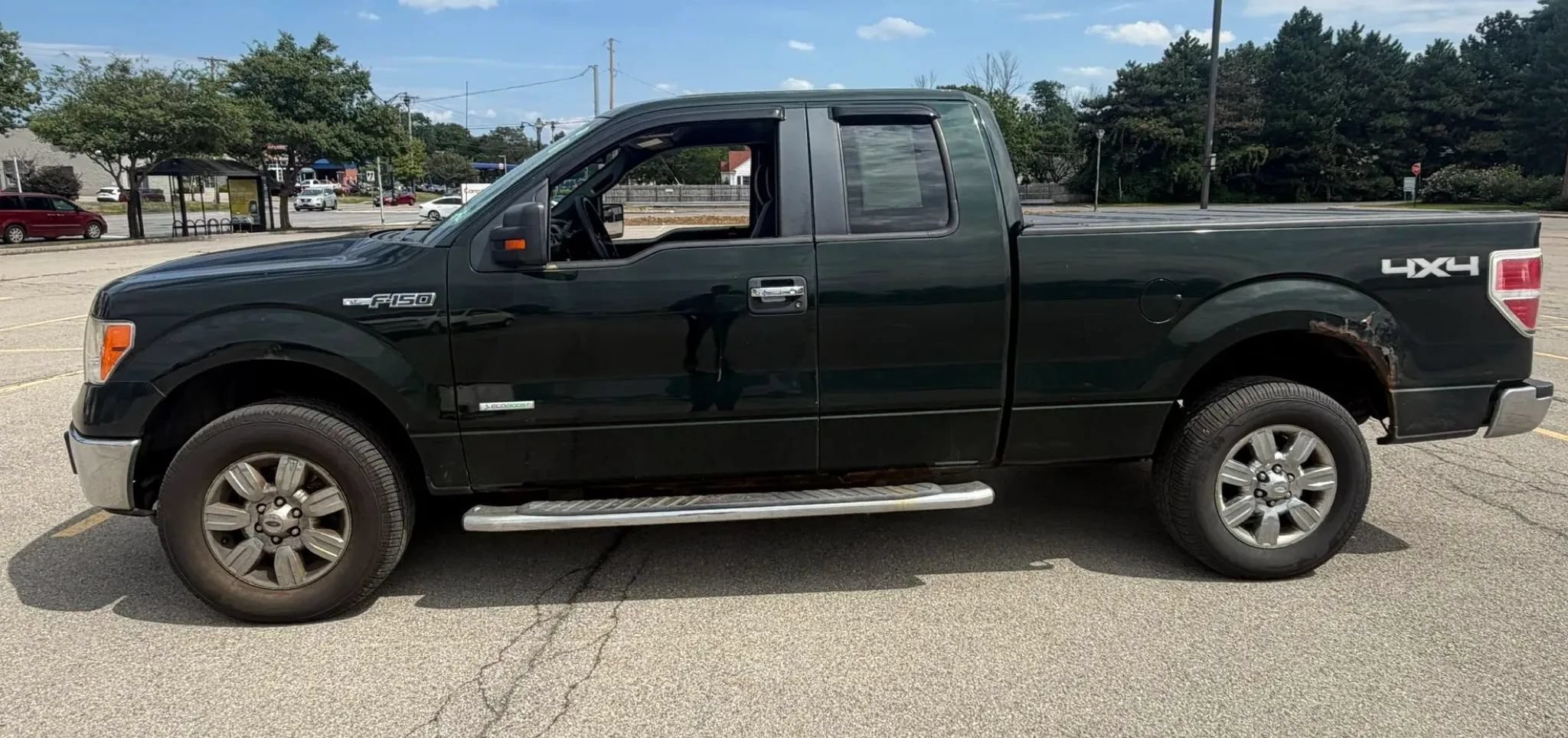 Used 2012 Ford F150 XLT w/ XLT Chrome Pkg AWD/4WD image 4
