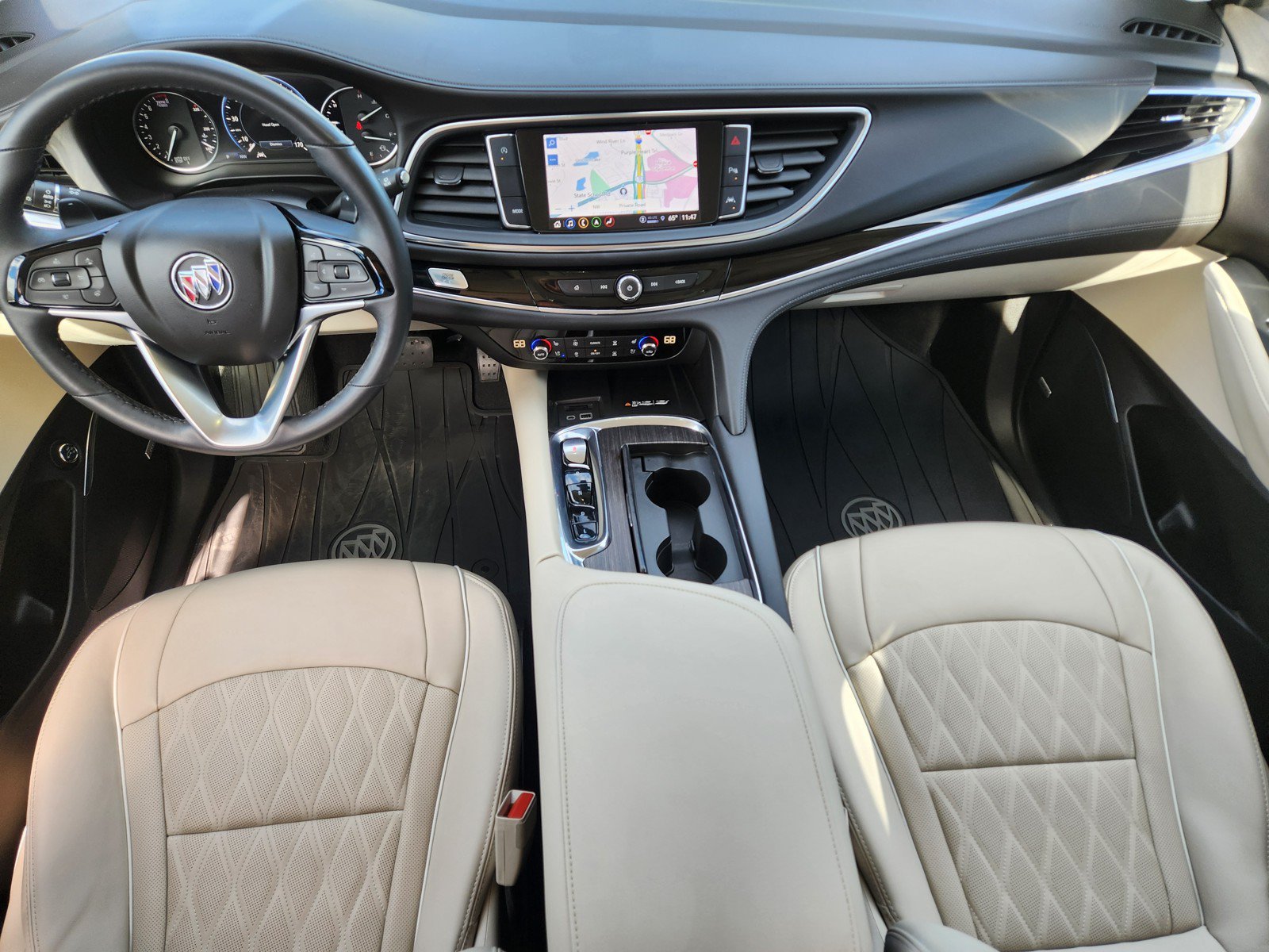 Used 2023 Buick Enclave Avenir w/ Avenir Technology Package FWD image 9