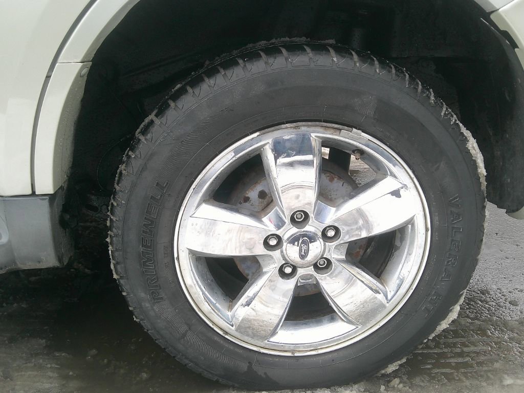 Used 2008 Ford Escape Limited image 18