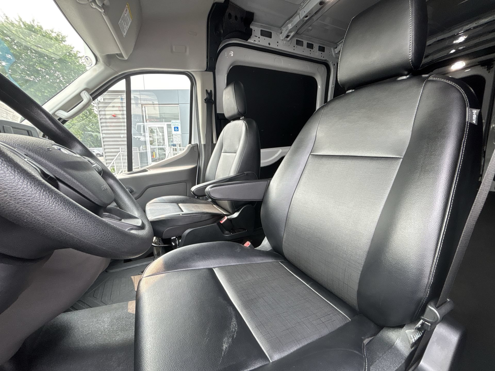 Used 2024 Ford Transit 250 148 Medium Roof w/ Exterior Upgrade Package RWD image 13