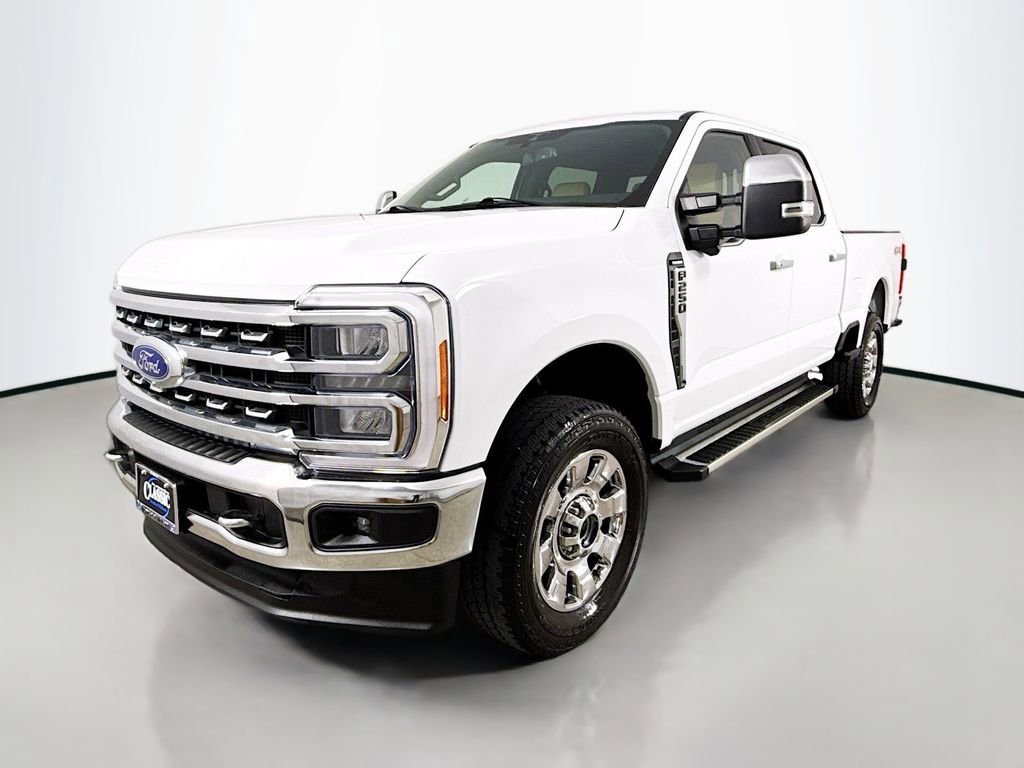 Used 2023 Ford F250 Lariat w/ Chrome Package image 3