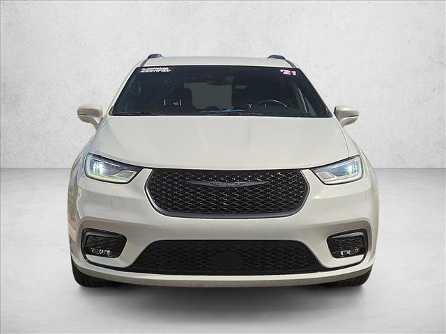 Used 2021 Chrysler Pacifica Touring FWD image 2