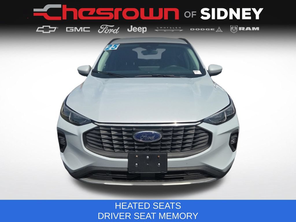 Used 2025 Ford Escape Platinum AWD/4WD image 2