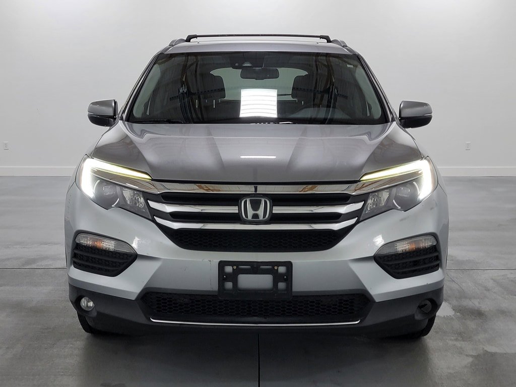 Used 2017 Honda Pilot Elite image 3