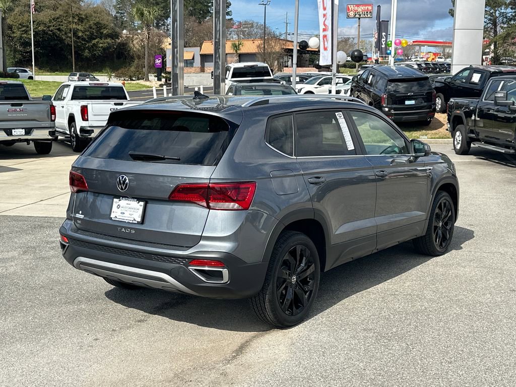 Used 2024 Volkswagen Taos SE image 7