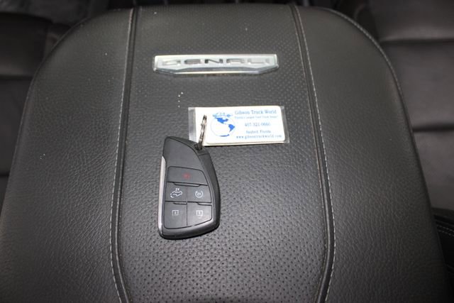 Used 2024 GMC Sierra 3500 Denali w/ Denali Reserve Package AWD/4WD image 31