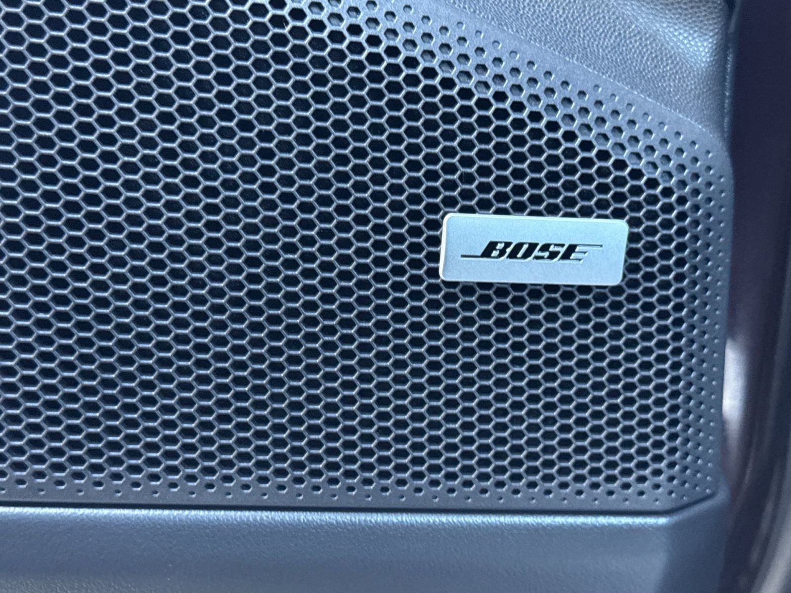 Used 2025 Porsche Macan Electric image 21