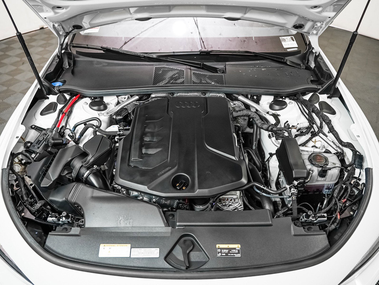 Certified 2025 Audi A5 2.0T Premium w/ Convenience Package image 4