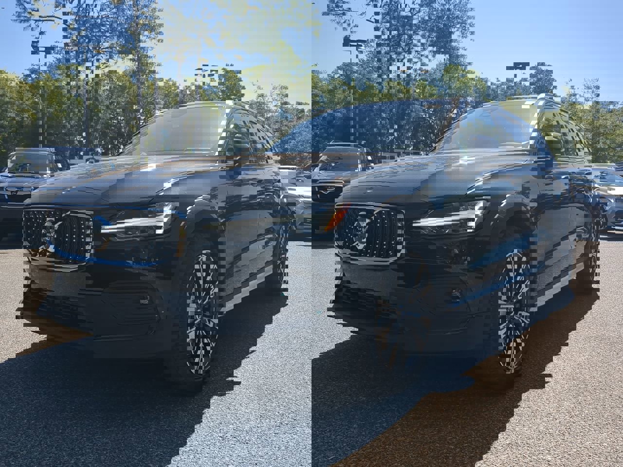 New 2025 Volvo V60 B5 Cross Country Ultra w/ Protection Package Premier image 8