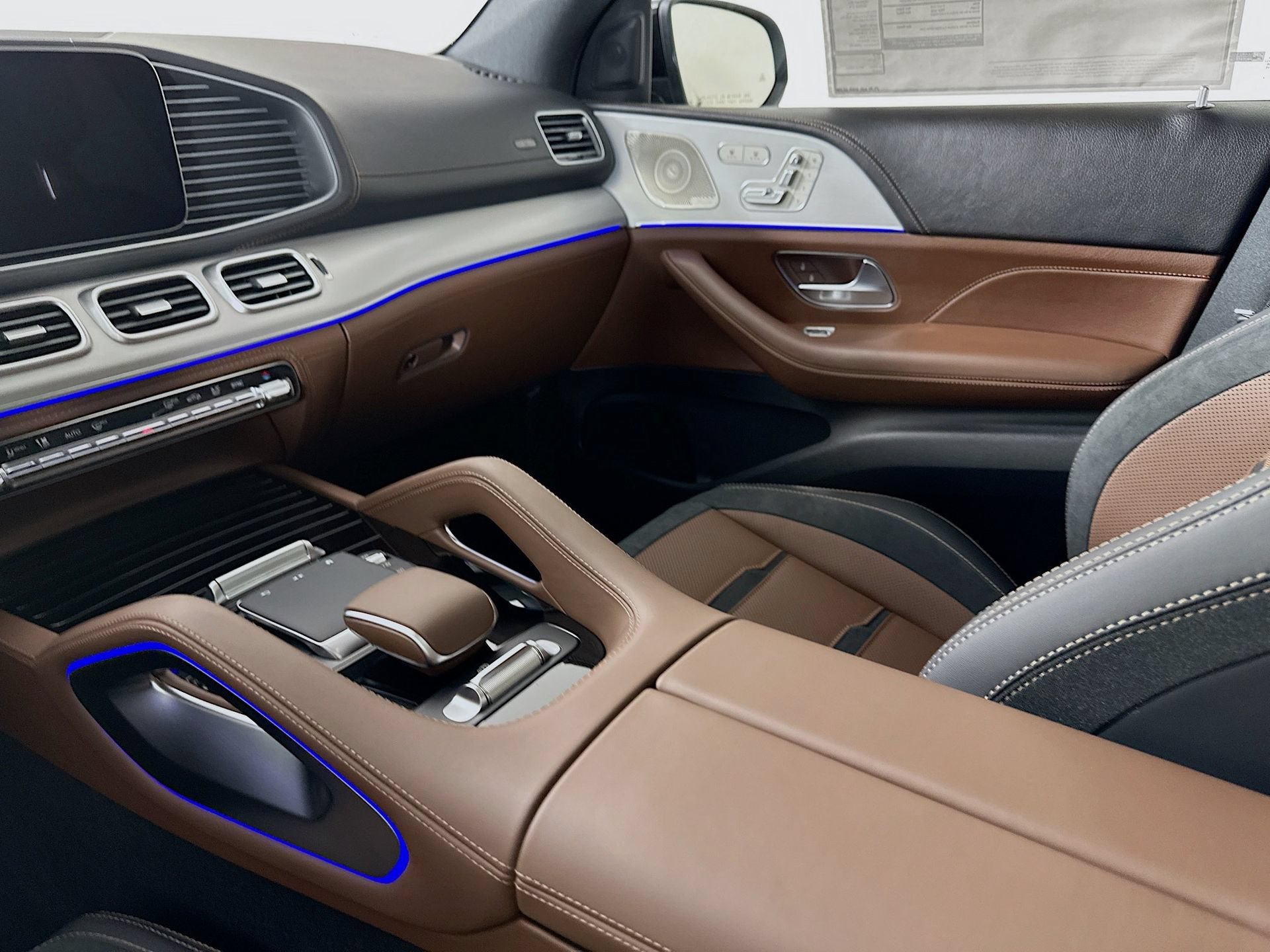 New 2026 Mercedes-Benz GLE 53 AMG 4MATIC Coupe image 26
