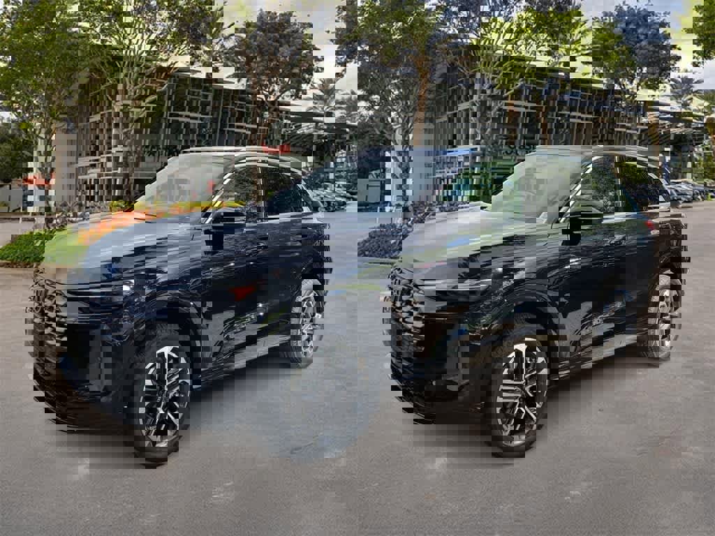 New 2025 Audi Q5 Premium