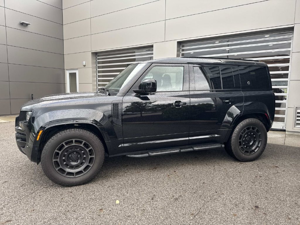 Certified 2026 Land Rover Defender 110 OCTA AWD/4WD image 3