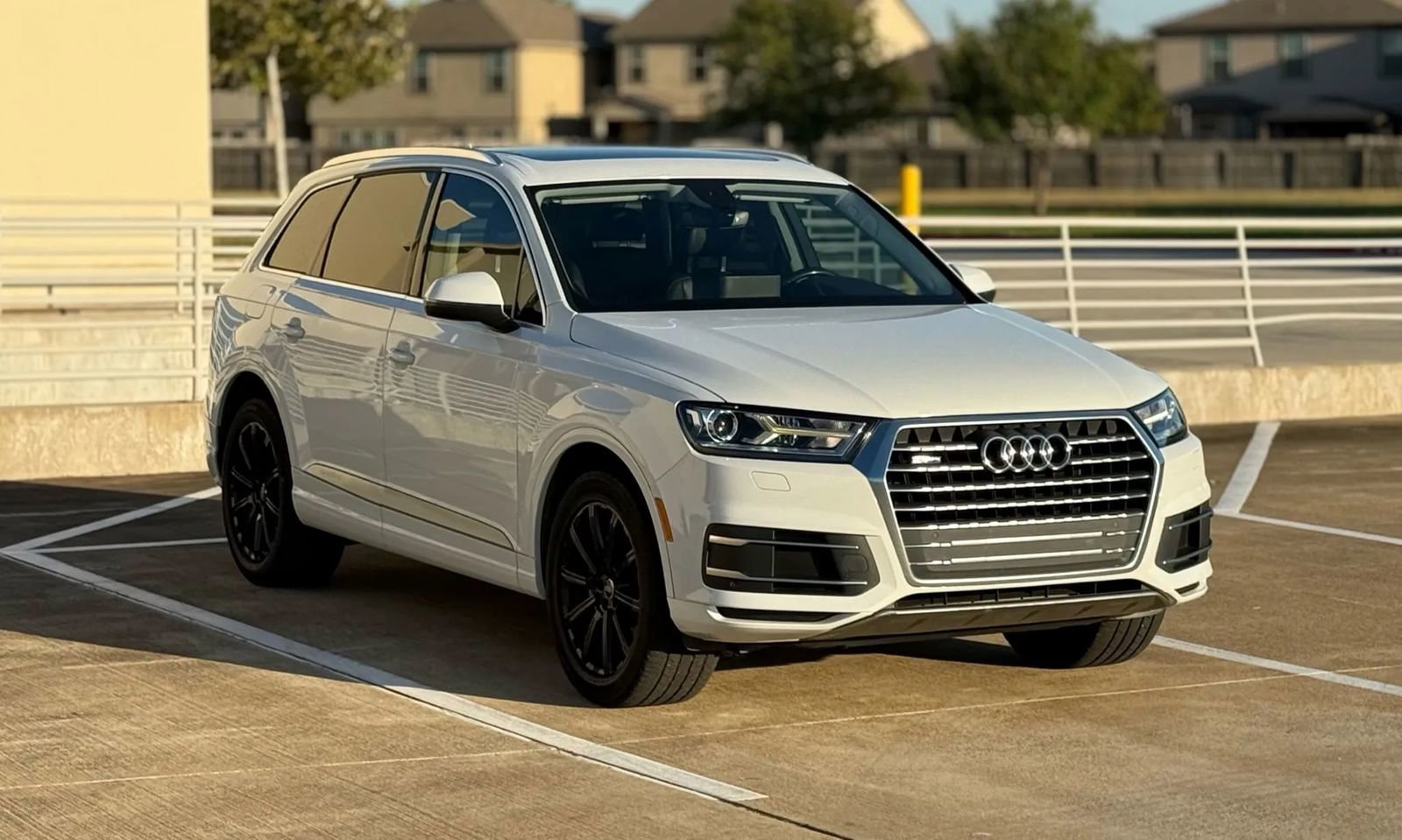 Used 2018 Audi Q7 2.0T Premium Plus AWD/4WD image 11