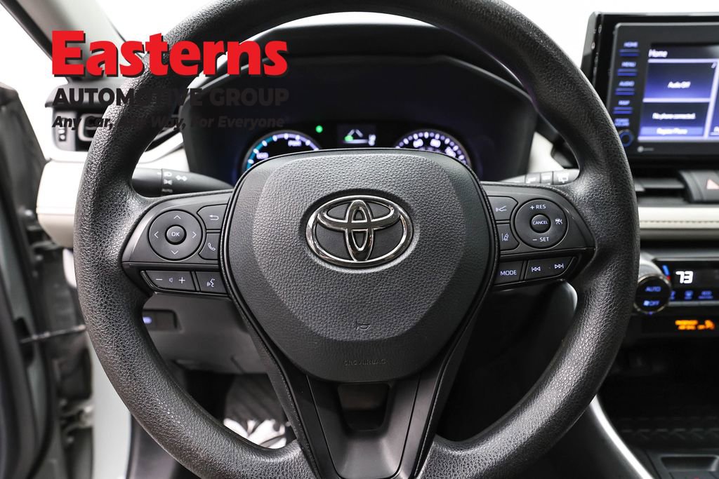 Used 2022 Toyota RAV4 XLE image 10