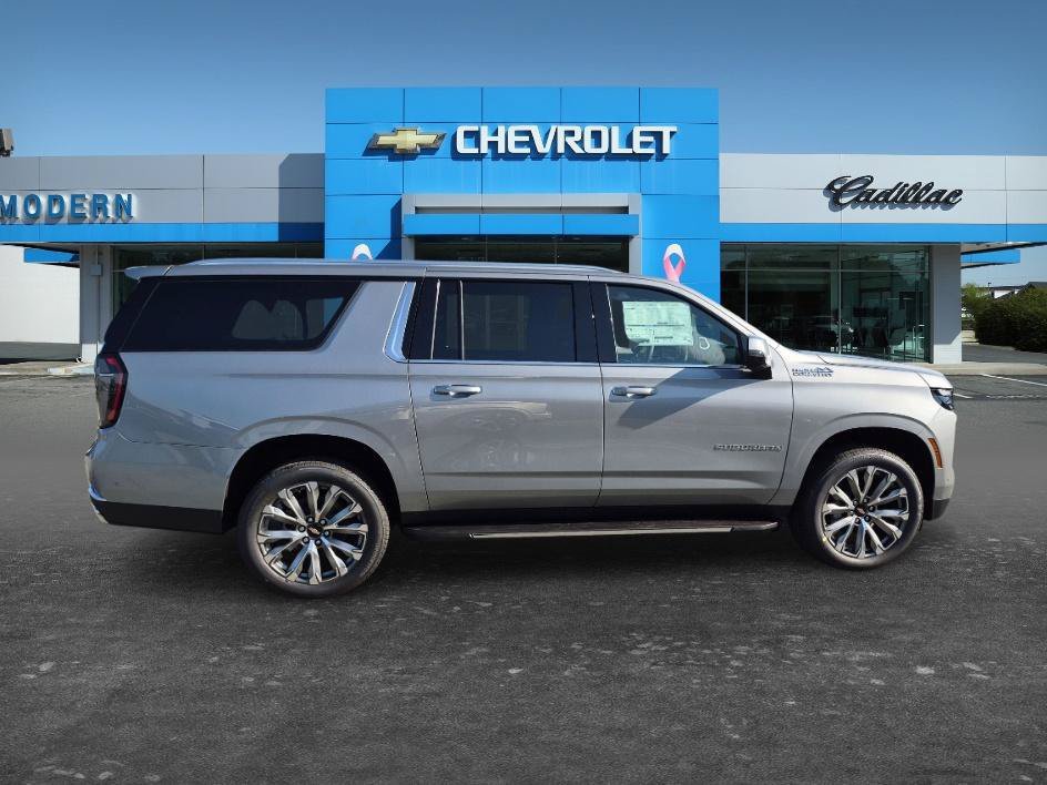 New 2026 Chevrolet Suburban High Country w/ Sun And Tow Package AWD/4WD image 6