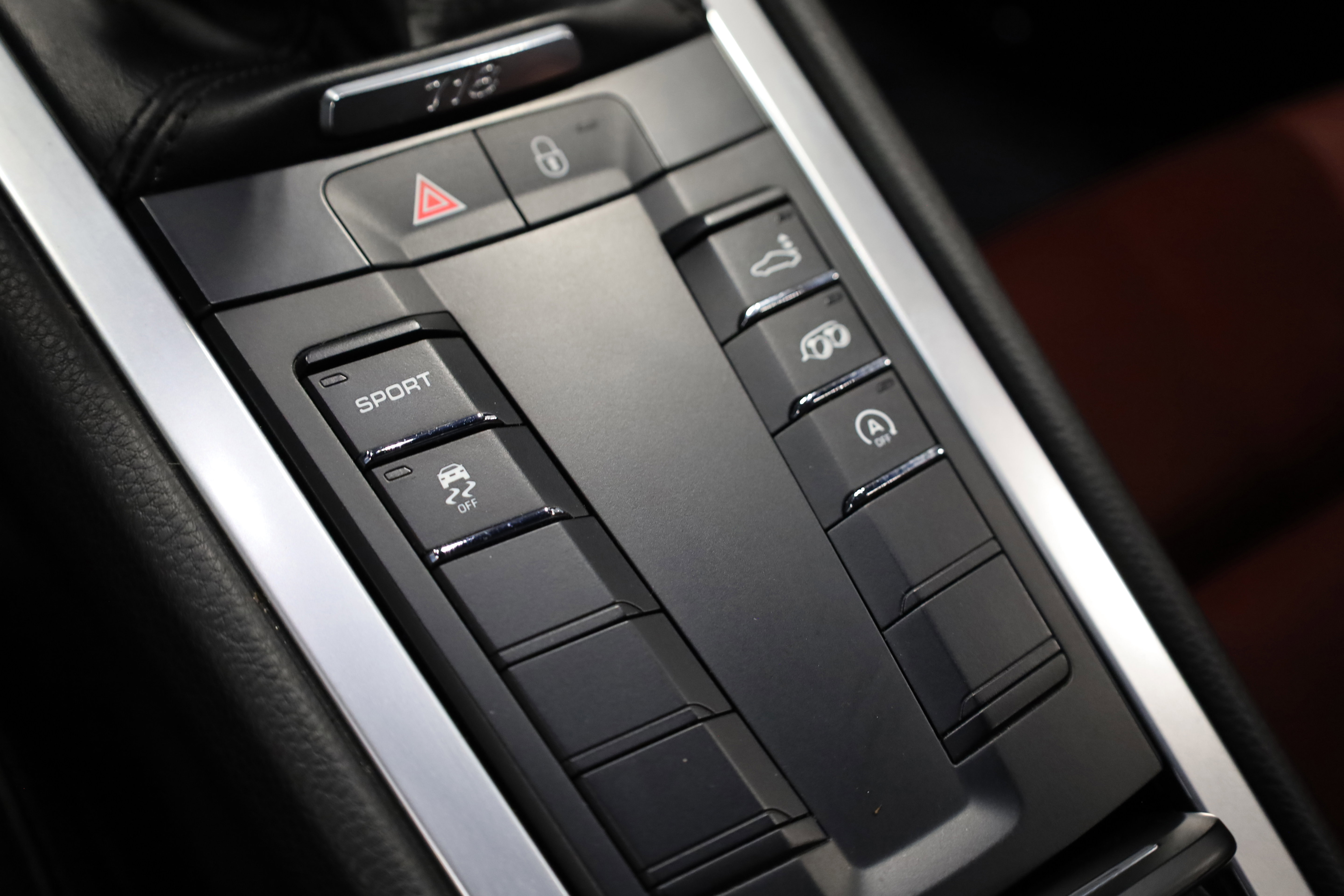 Used 2018 Porsche 718 Cayman S image 32