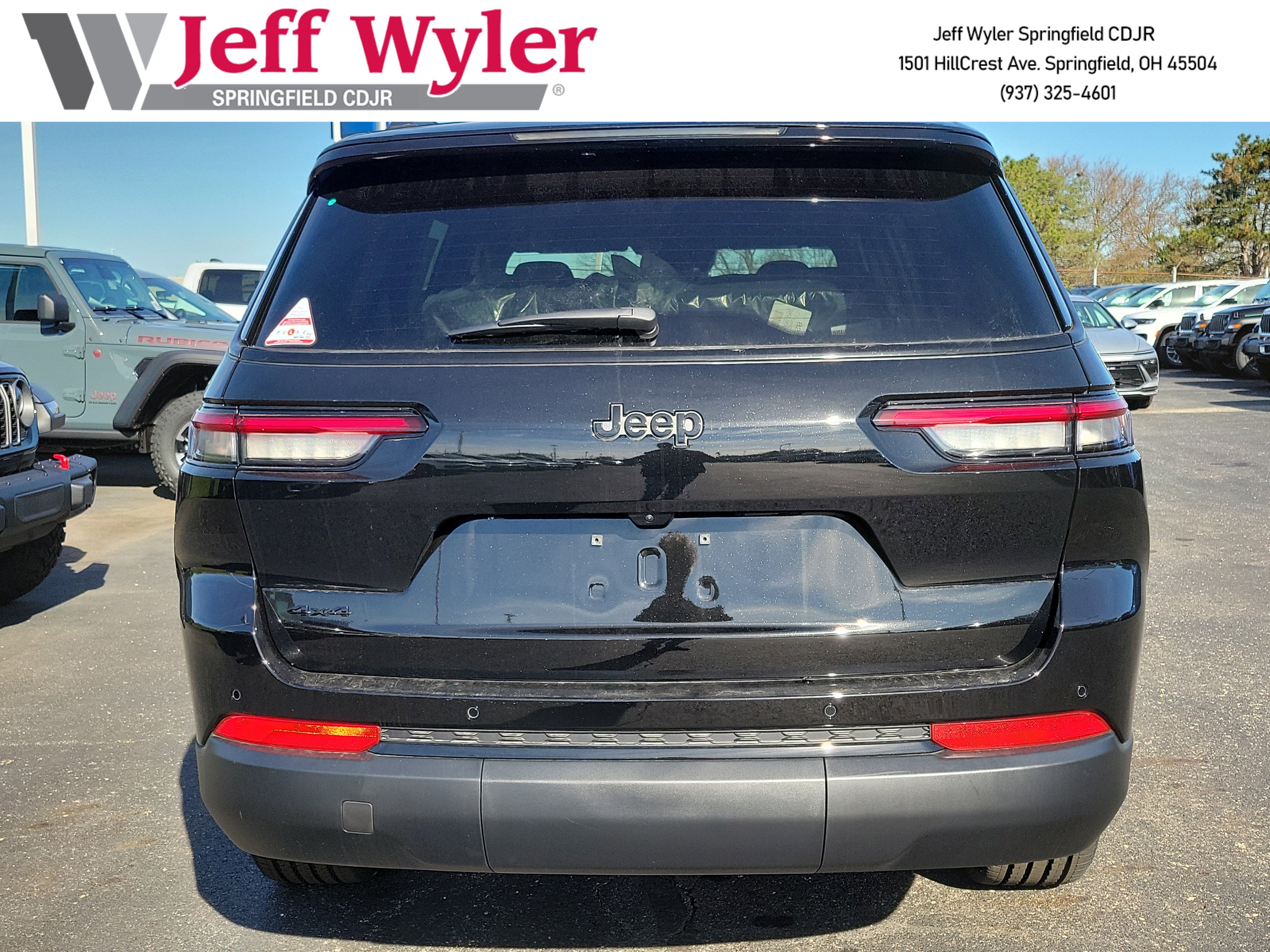 New 2025 Jeep Grand Cherokee L Altitude image 4