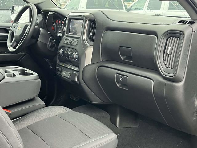 Used 2025 Chevrolet Silverado 1500 Custom w/ Turbomax Blackout Package image 24