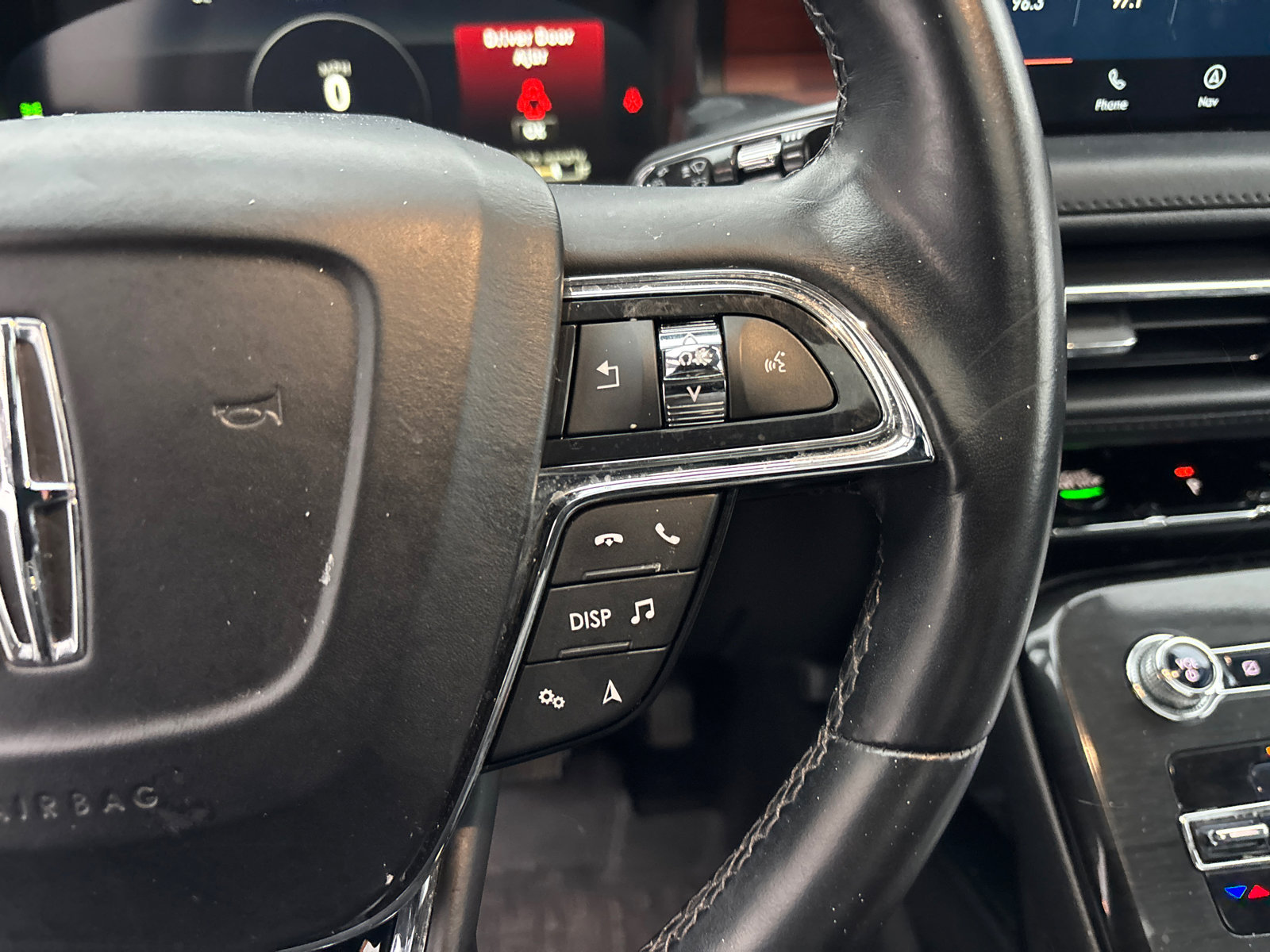 Certified 2023 Lincoln Nautilus Reserve w/ Cargo Utility Package image 18