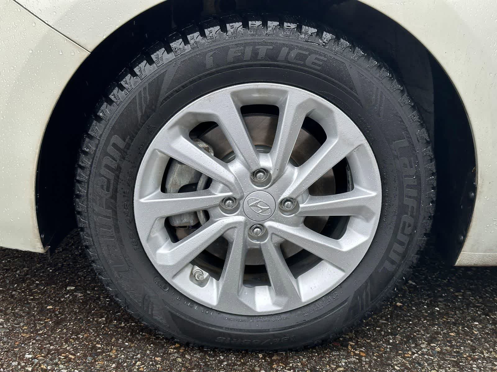 Used 2019 Hyundai Accent SEL image 8