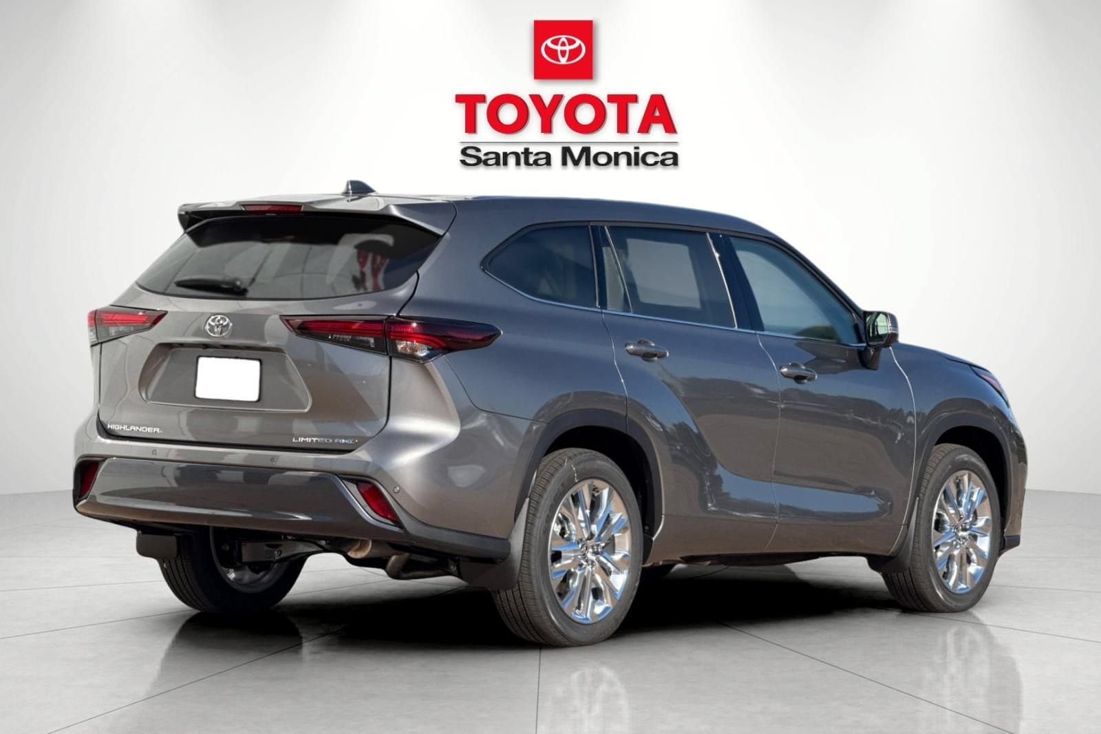 New 2026 Toyota Highlander Limited AWD/4WD image 3