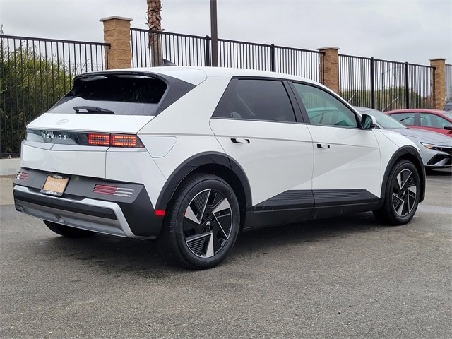 New 2026 Hyundai Ioniq 5 SEL image 2