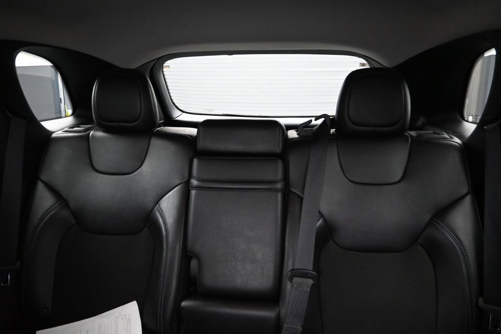 Used 2019 Jeep Cherokee Latitude Plus FWD image 17