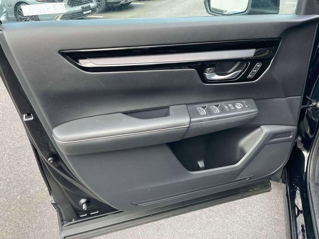 Used 2024 Honda CR-V Sport Touring image 15