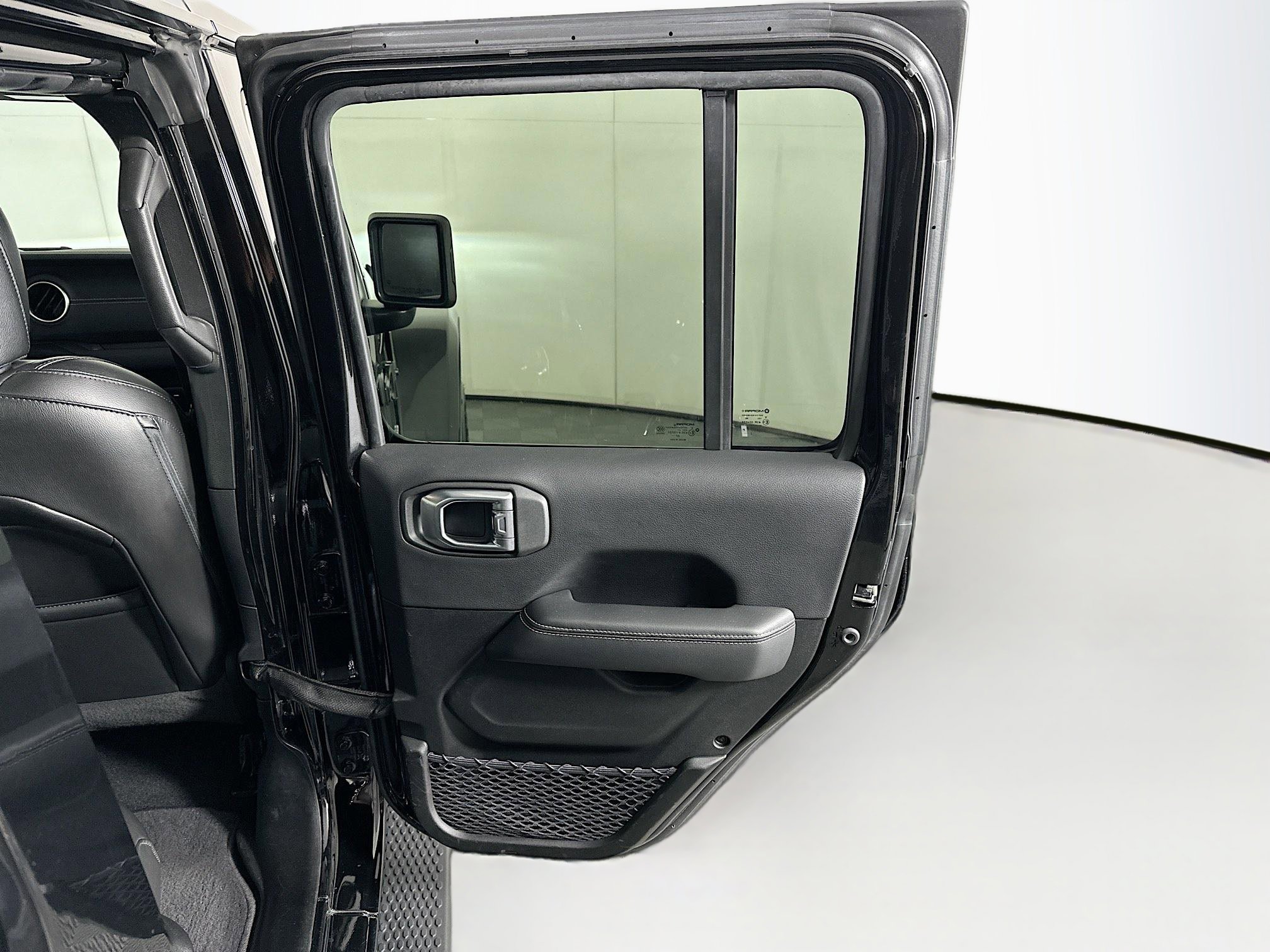 Used 2023 Jeep Wrangler Sahara w/ Cold Weather Group image 29