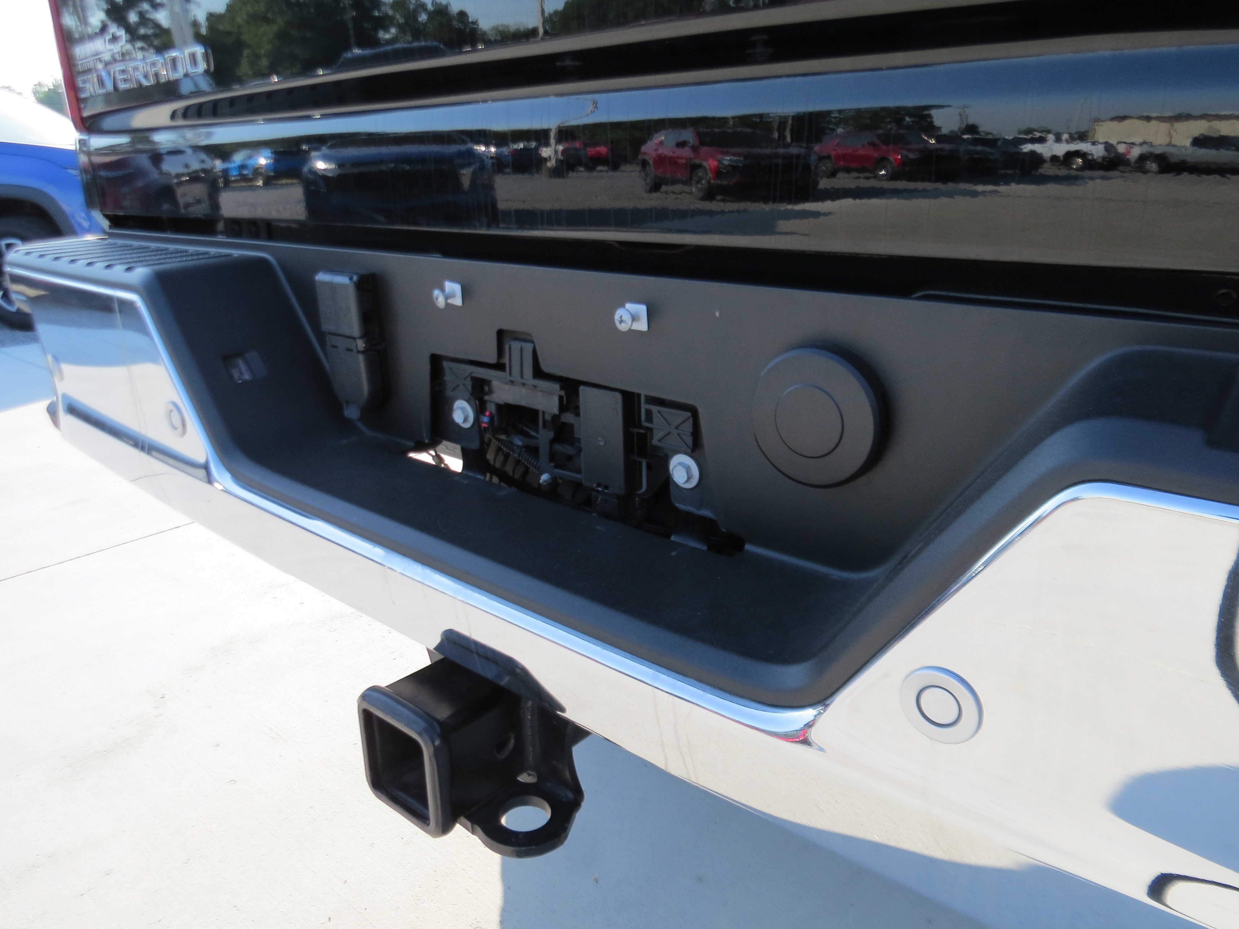 Used 2024 Chevrolet Silverado 2500 LTZ w/ LTZ Convenience Package AWD/4WD image 13