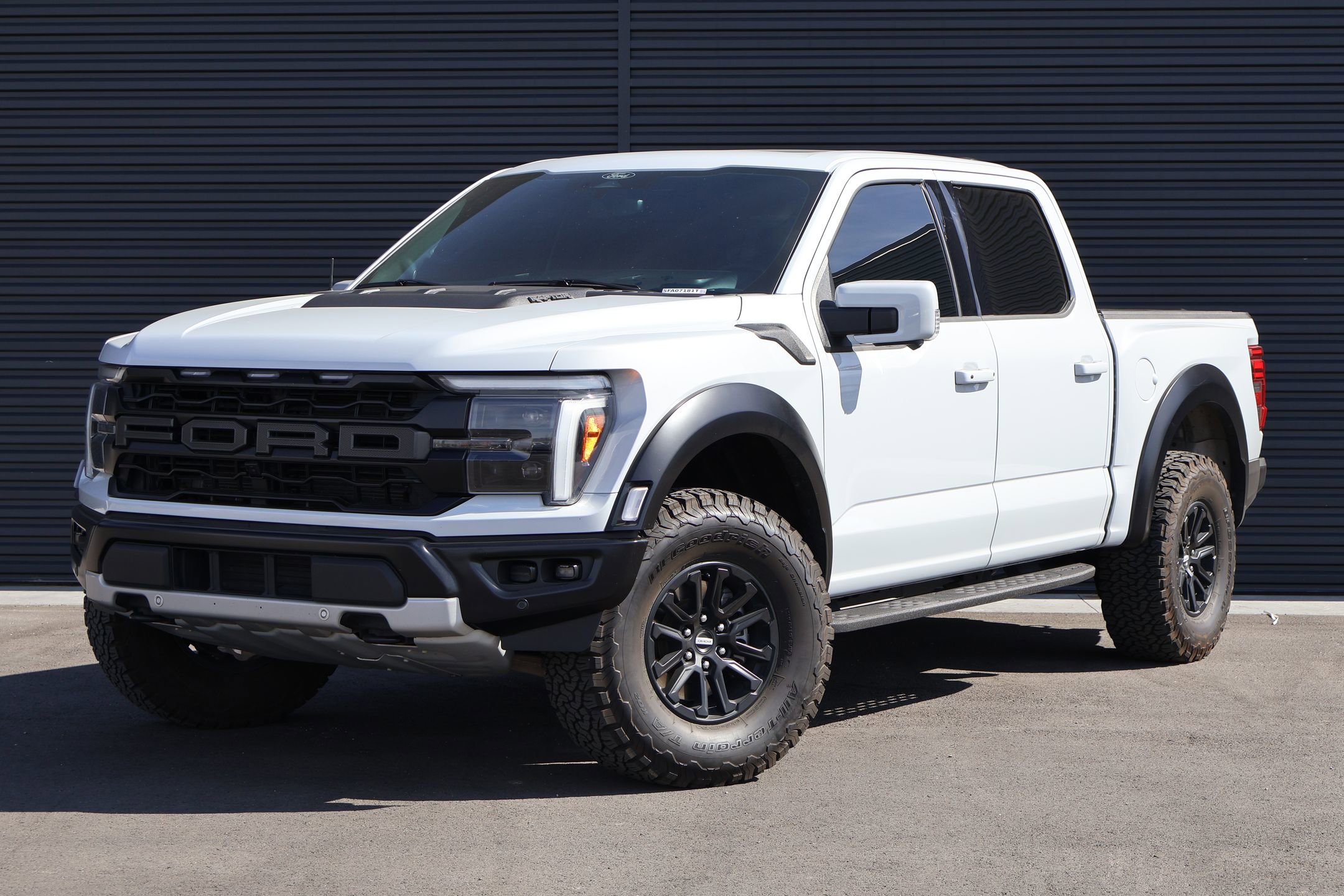 Used 2025 Ford F150 Raptor image 1