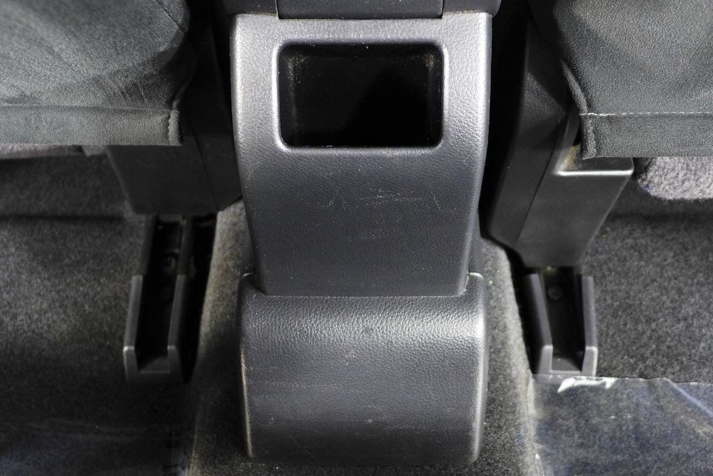 Used 2012 Nissan Versa Hatchback w/ SL Navigation Pkg FWD image 22