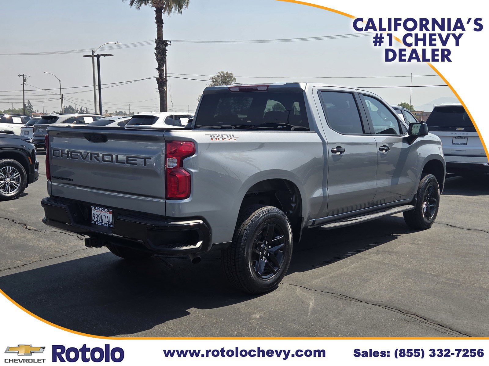 Used 2024 Chevrolet Silverado 1500 LT Trail Boss w/ LPO, Dark Essentials Package image 7