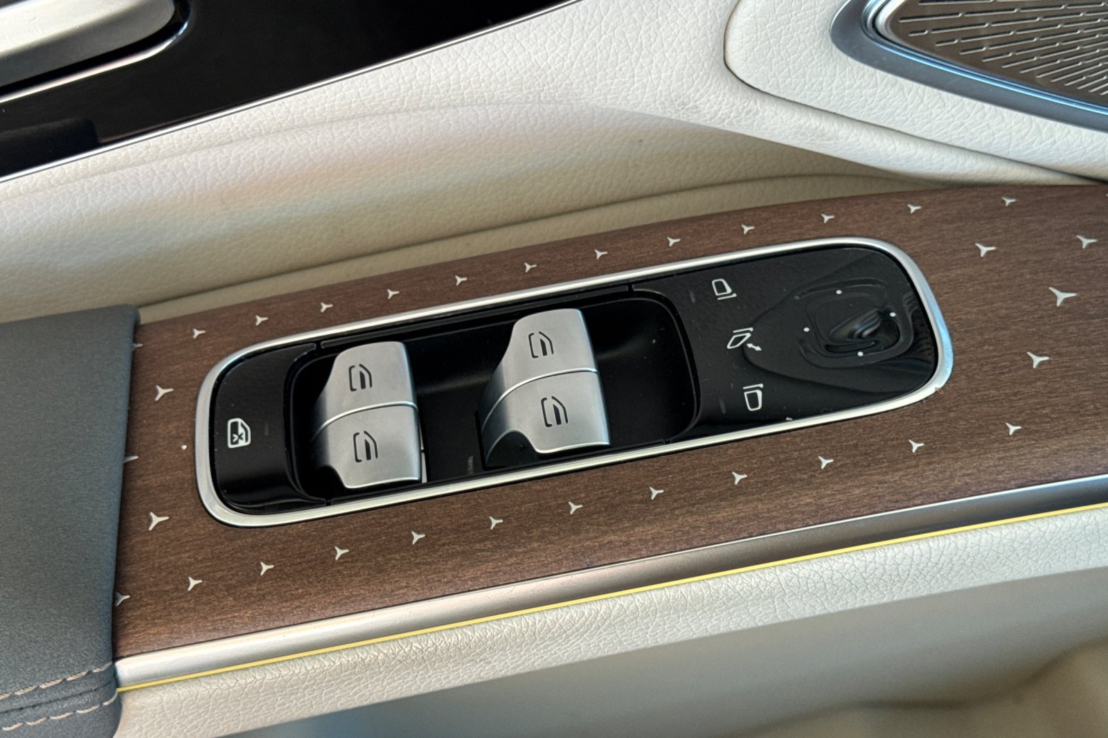 Certified 2024 Mercedes-Benz EQS 450+ 4MATIC Sedan image 12