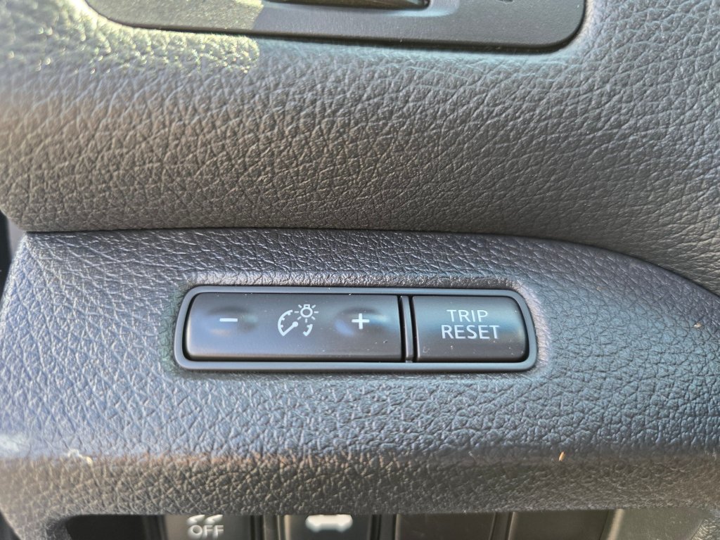 Used 2015 Nissan Altima 2.5 S w/ Power Driver Seat Package FWD image 36