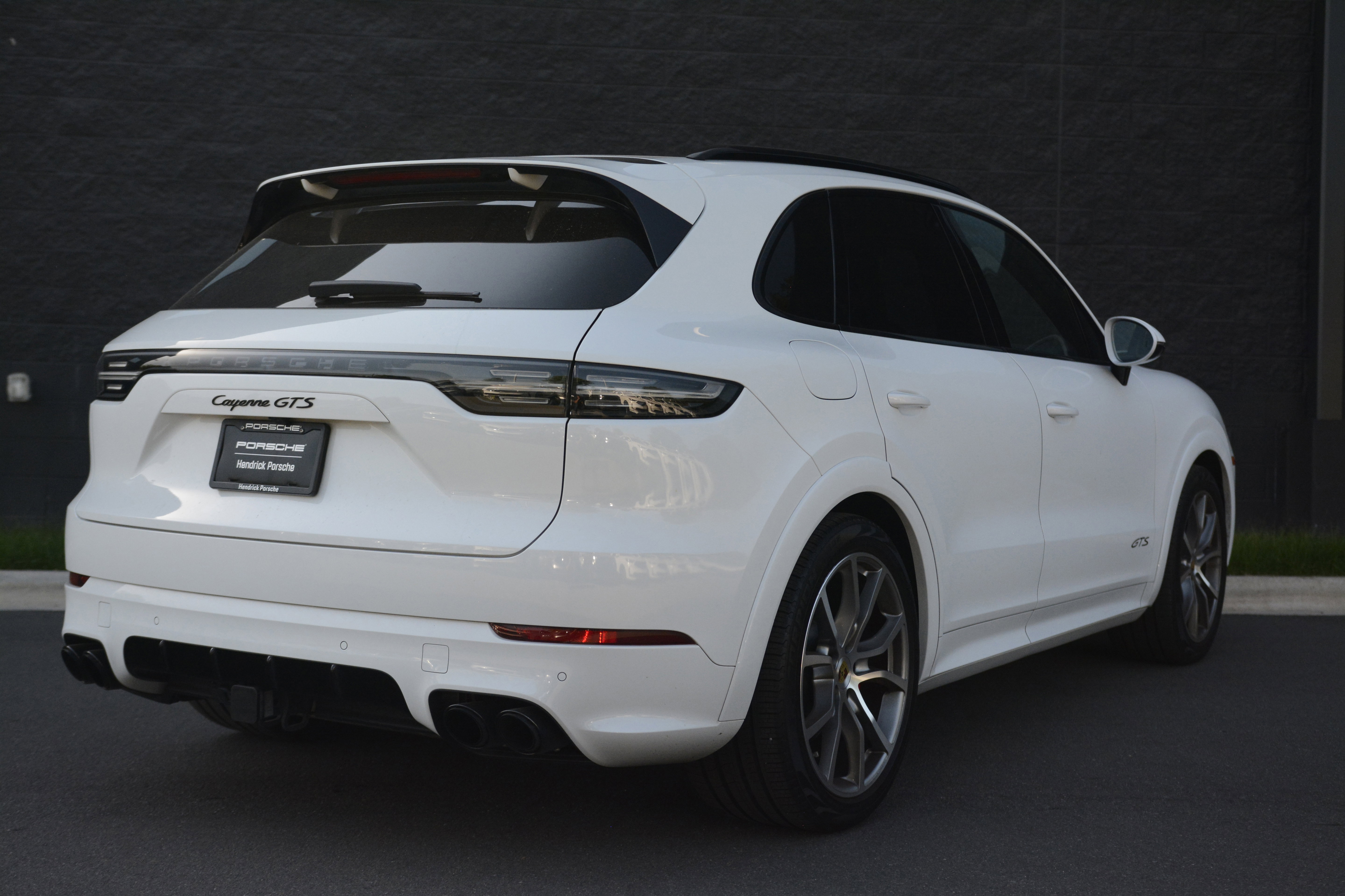 Certified 2022 Porsche Cayenne GTS AWD/4WD image 7
