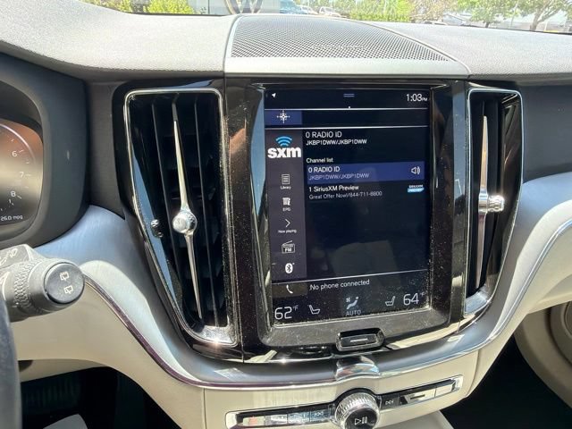 Used 2019 Volvo XC60 T5 Momentum w/ Multimedia Package AWD/4WD image 22