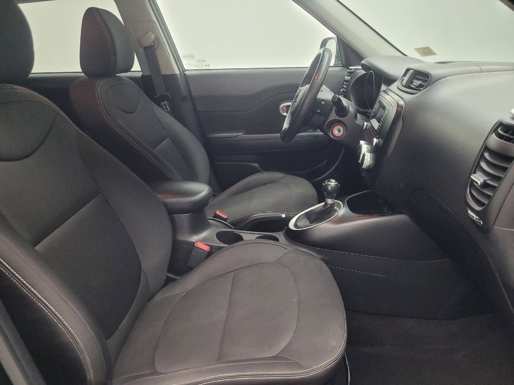 Used 2016 Kia Soul FWD image 21