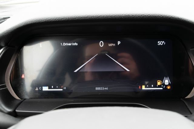 Used 2023 Jeep Grand Cherokee Laredo AWD/4WD image 33